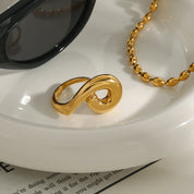 Wave Flow Ring