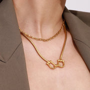 Vera Knot Necklace