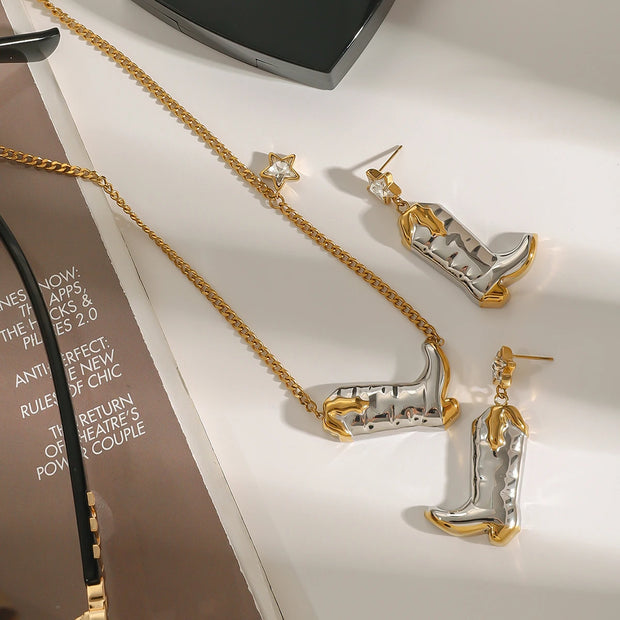 Lasso Charm Necklace