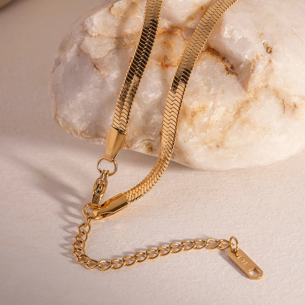 Sleek Herringbone Chain Necklace