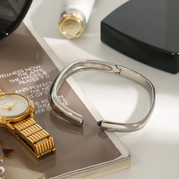 Silver Minimalist Bangle