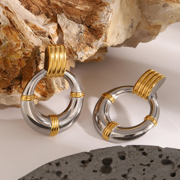 Bold Ribbed Circular Hoops