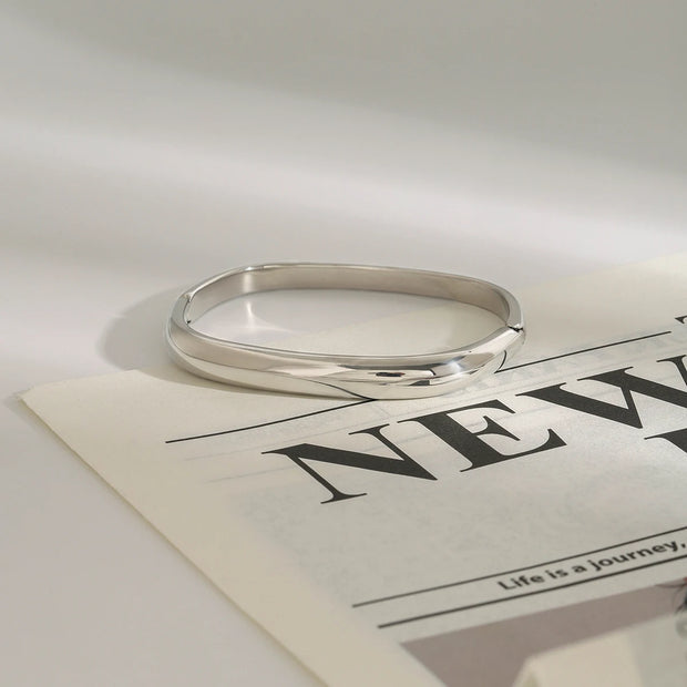 Silver Minimalist Bangle