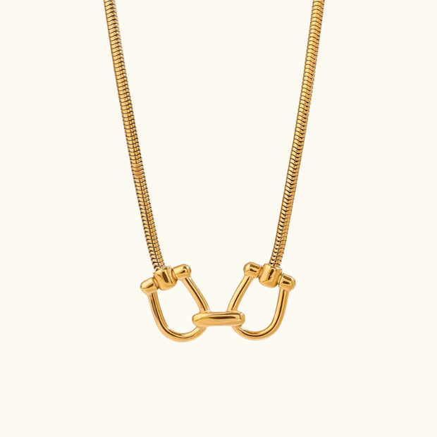 Vera Knot Necklace