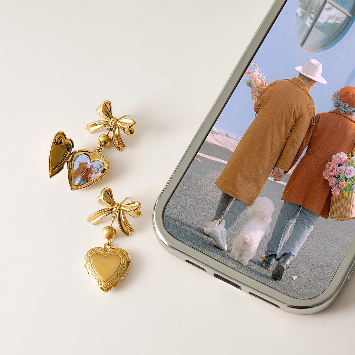 Amour Bow Locket