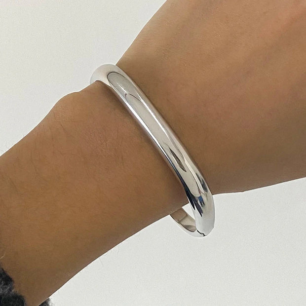Silver Minimalist Bangle