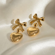 Amour Bow Locket